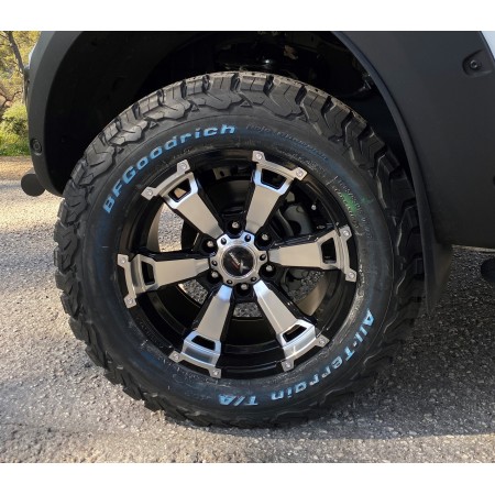 Hilux Rim - Alu 18" Yachiyoda XT18 Black Sapphir Polish